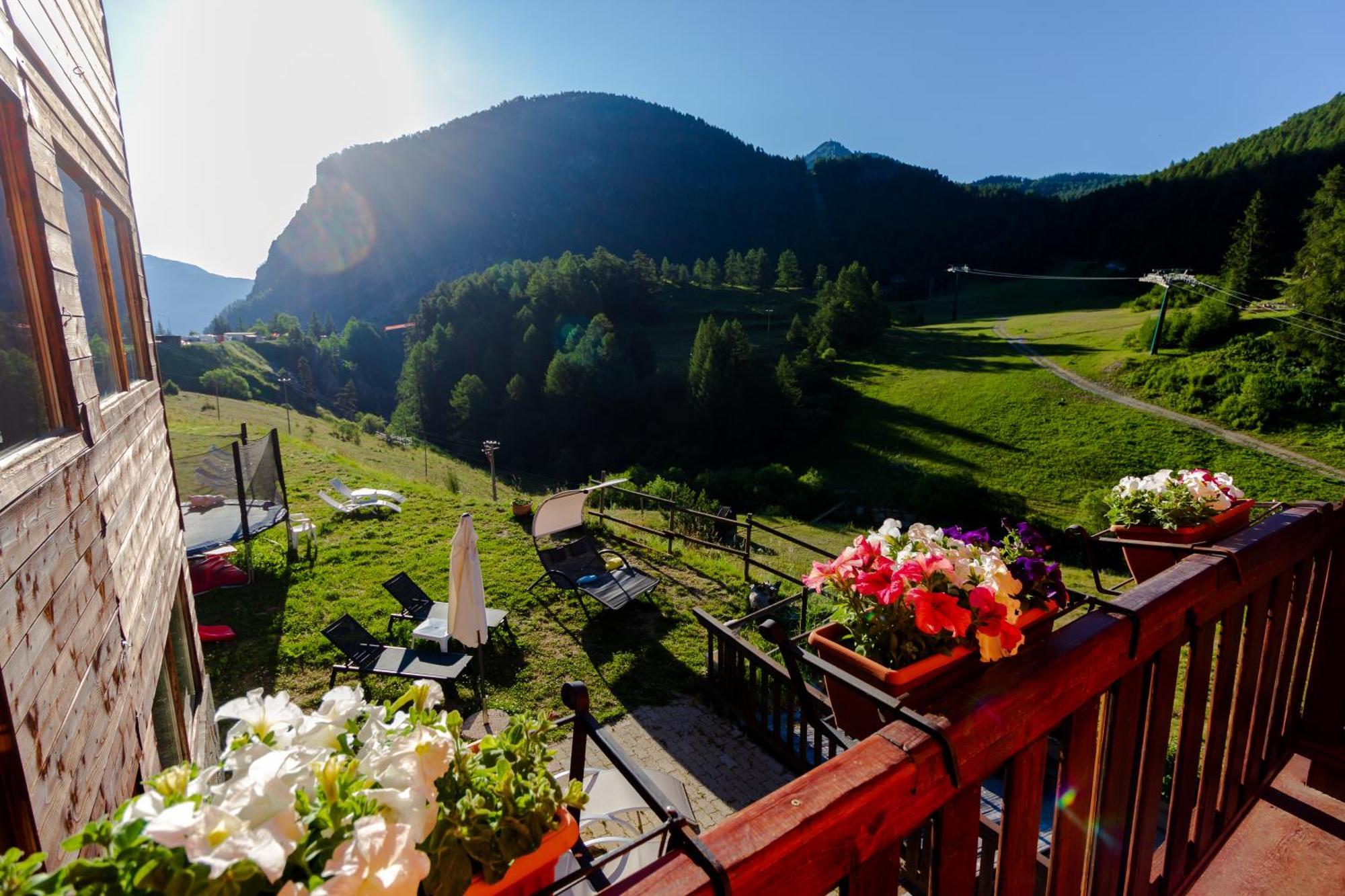 Hotel Al Foiron Claviere Exteriör bild