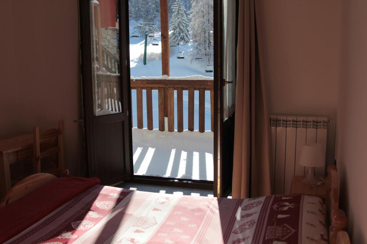 Hotel Al Foiron Claviere Exteriör bild
